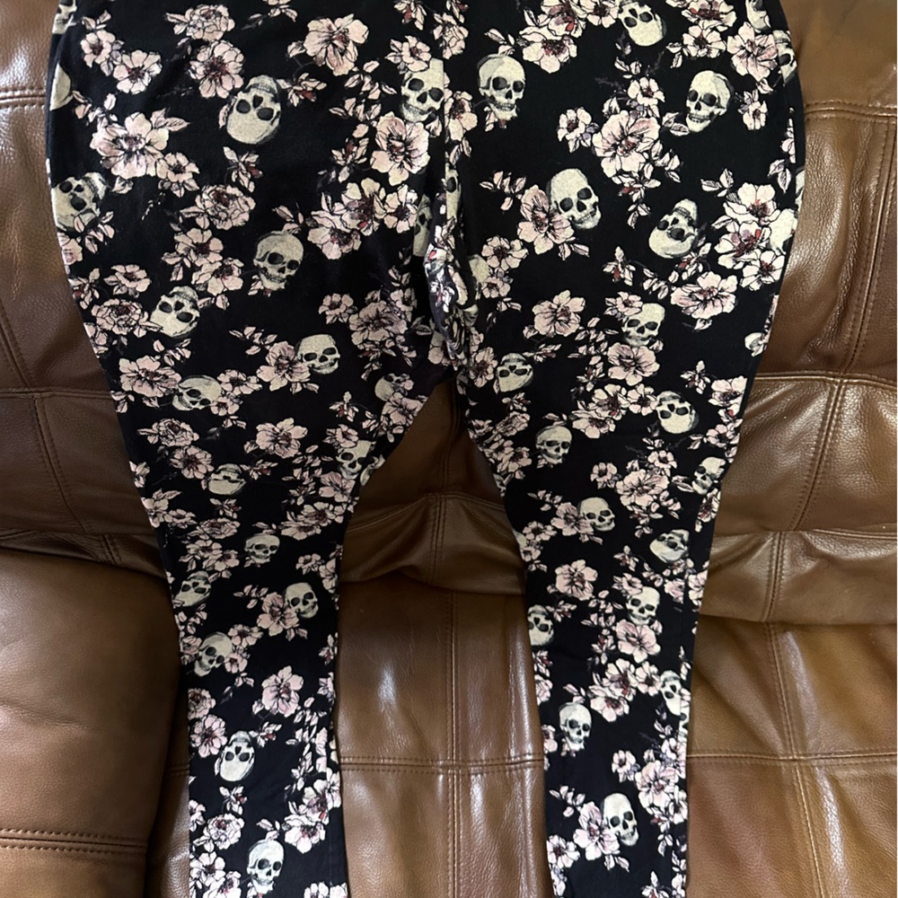 Torrid Skull + Flowers Leggings